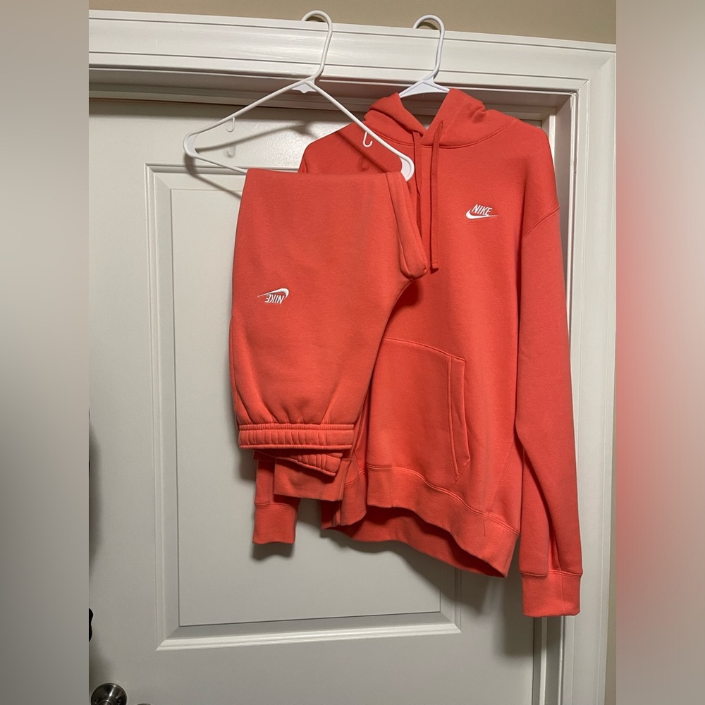 Nike Men Salmon Pink Jogger Set